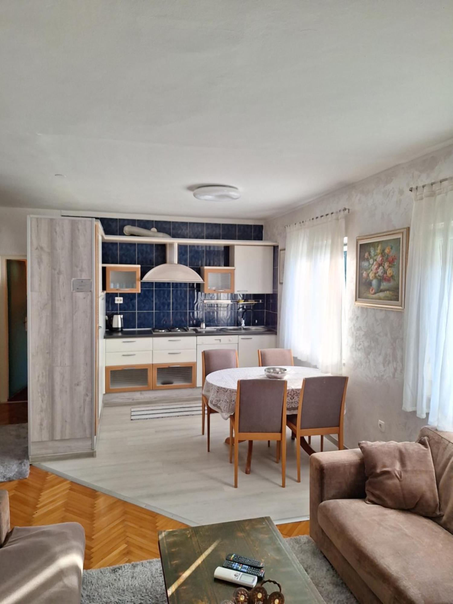 Apartment Letotel Pula